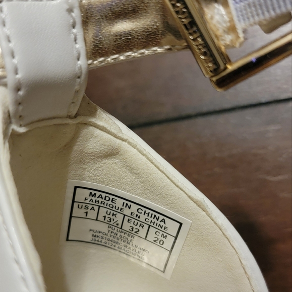 Michael Kors Youth Girls Sandals - Picture 6 of 6